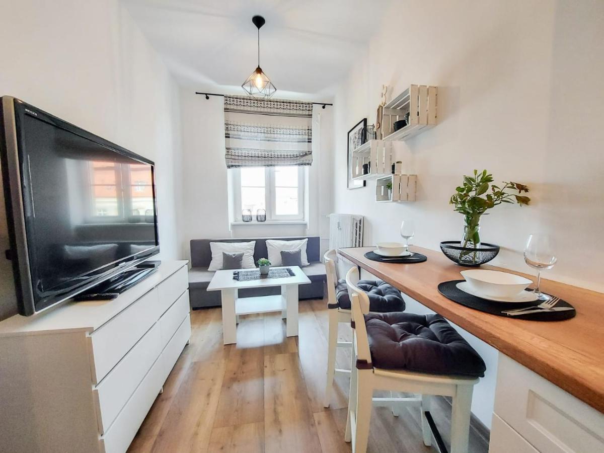 Ratusz Na 5 Apartment Jelenia Góra Екстериор снимка